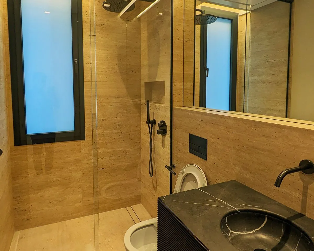 f2aa1031-2e45-4b57-89d6-a74a5ad5375a