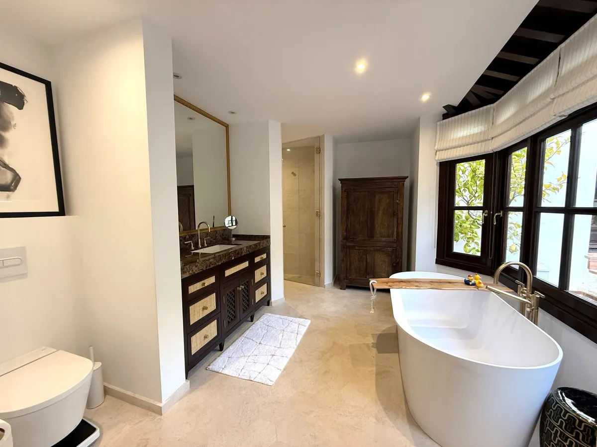 2d25c53a-ed4a-4f40-a4b9-33e56cb594dc