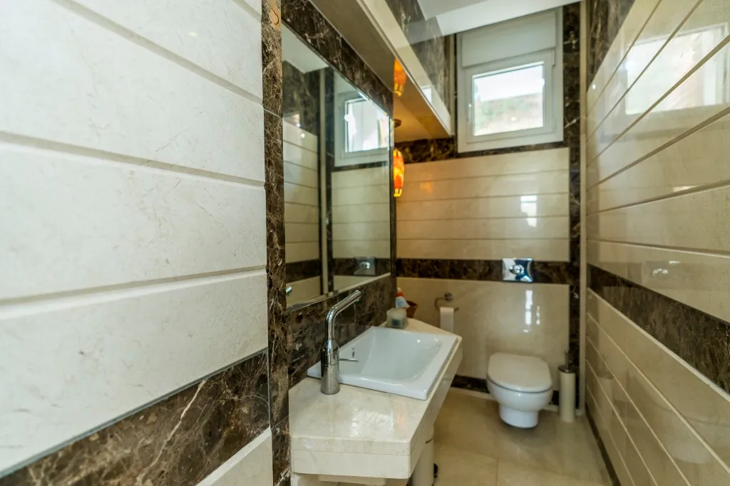 148ec68f-4ca3-4556-acb5-b3ad2061ac03