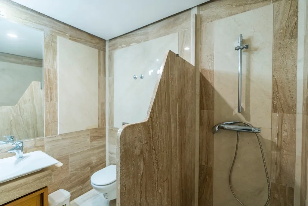 8ca888a0-bddf-4b9c-a135-1bce1afb227f