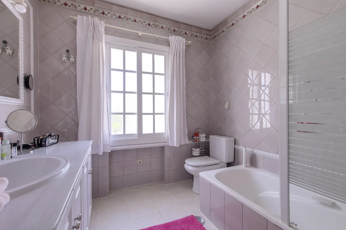 e03c5364-86ac-4684-a9bd-a42c529ed02a