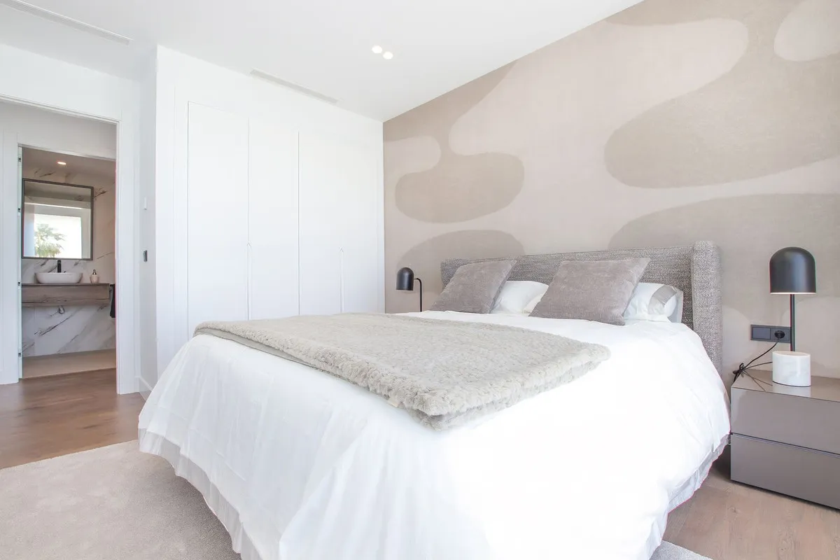 83a627c6-4252-46c4-ad9d-6bd06a4ff545