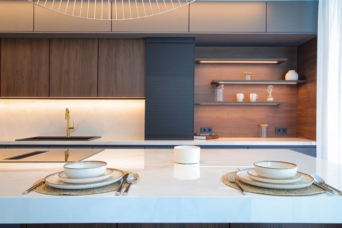 bdc18f69-efd0-40ff-b753-c7a509273683