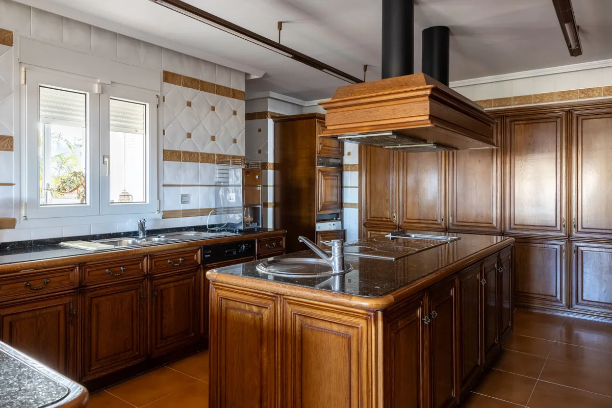 0efba271-45fd-4cbd-bb41-74bba698c7c2