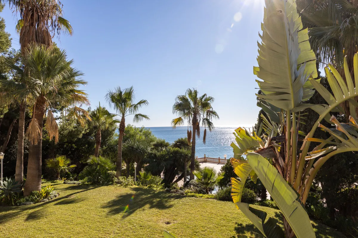 El Candado Elegance: Luxurious Malaga Retreat