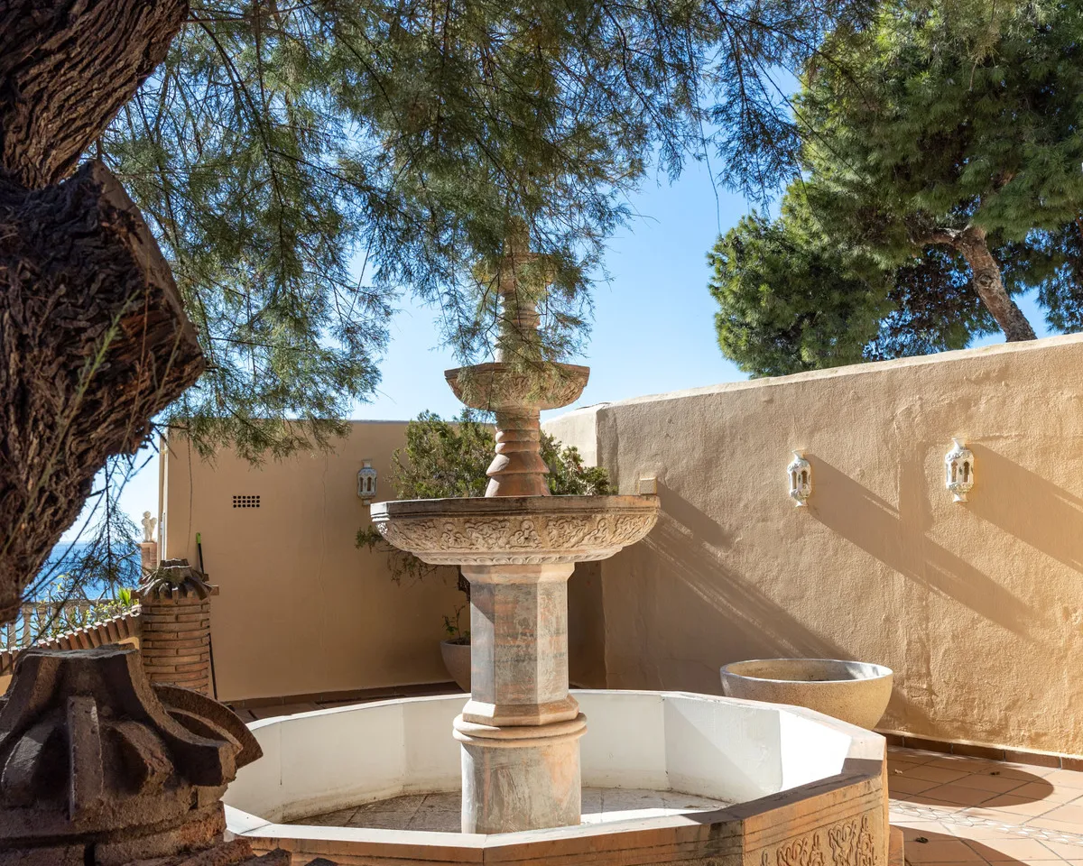 2c741a4b-612e-4bc9-be3d-6268449fbea6