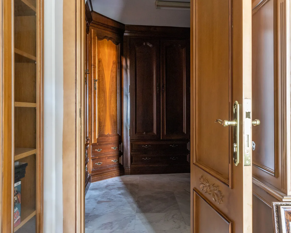 a9220937-acb3-429d-8047-1d80f2cdfbaa