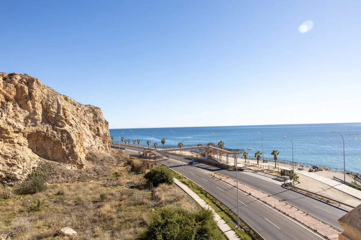 dc7306e7-590b-4f36-b9d7-38e321a2eee4