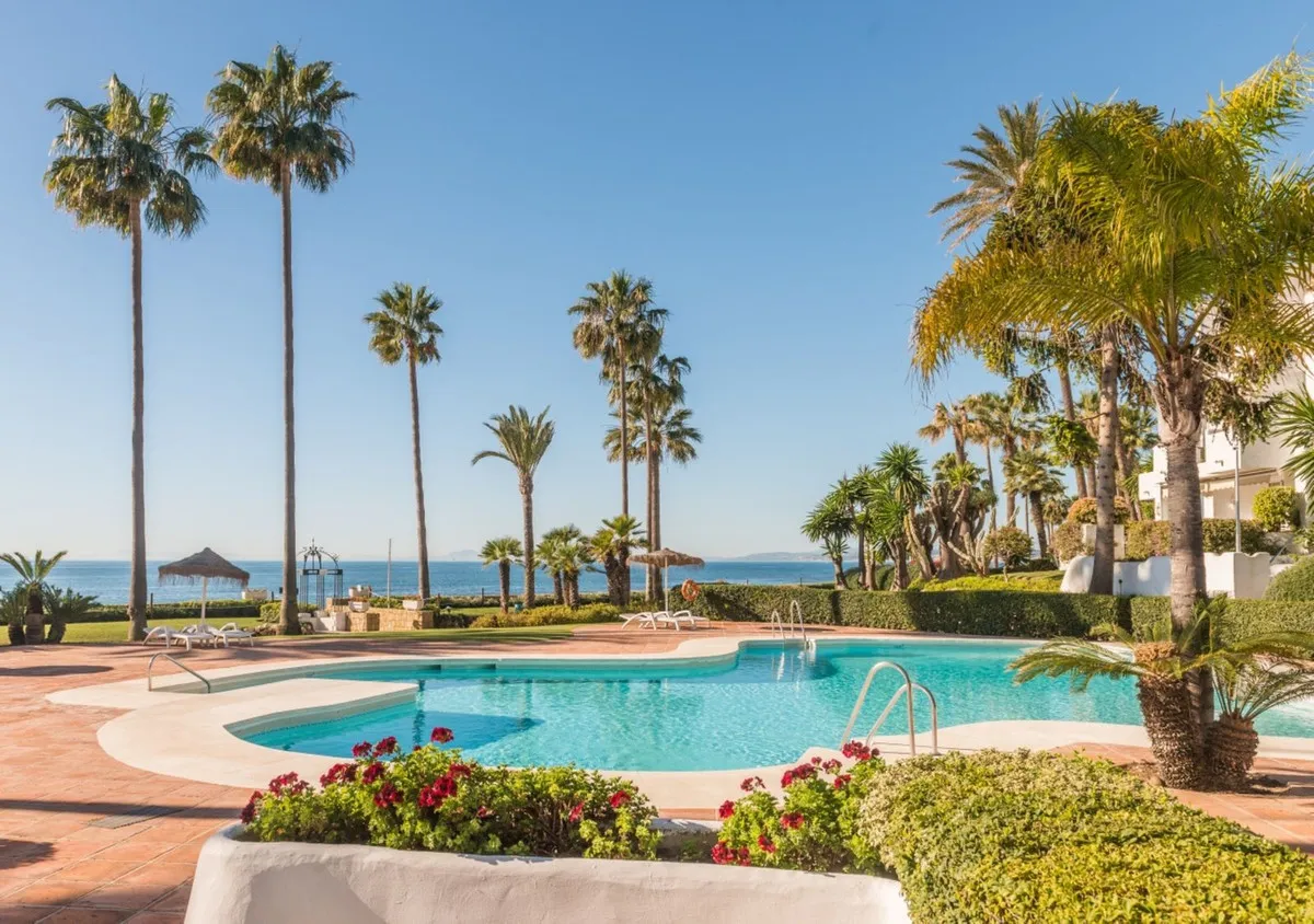 afc0bf56-972f-4d83-848a-fbfc14af1c60