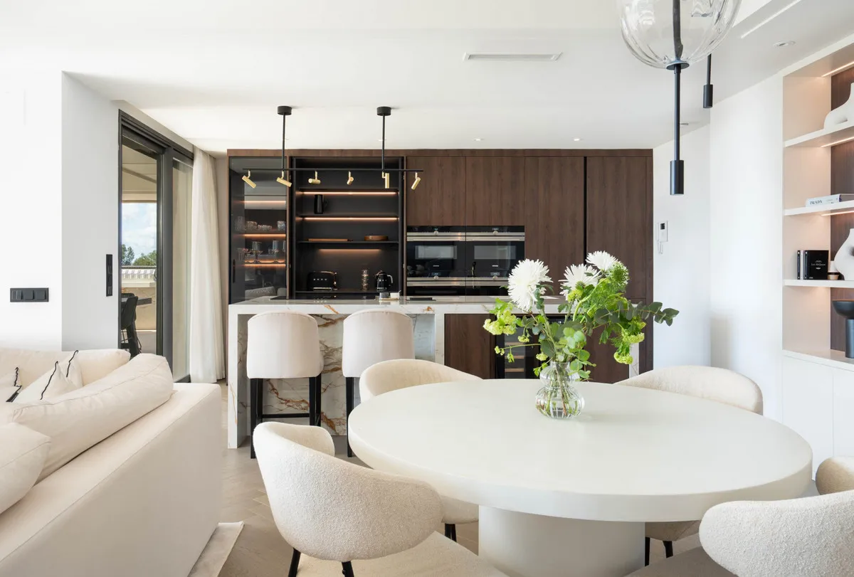 2bbf0cb3-7b00-4270-814e-d8eb5009255d