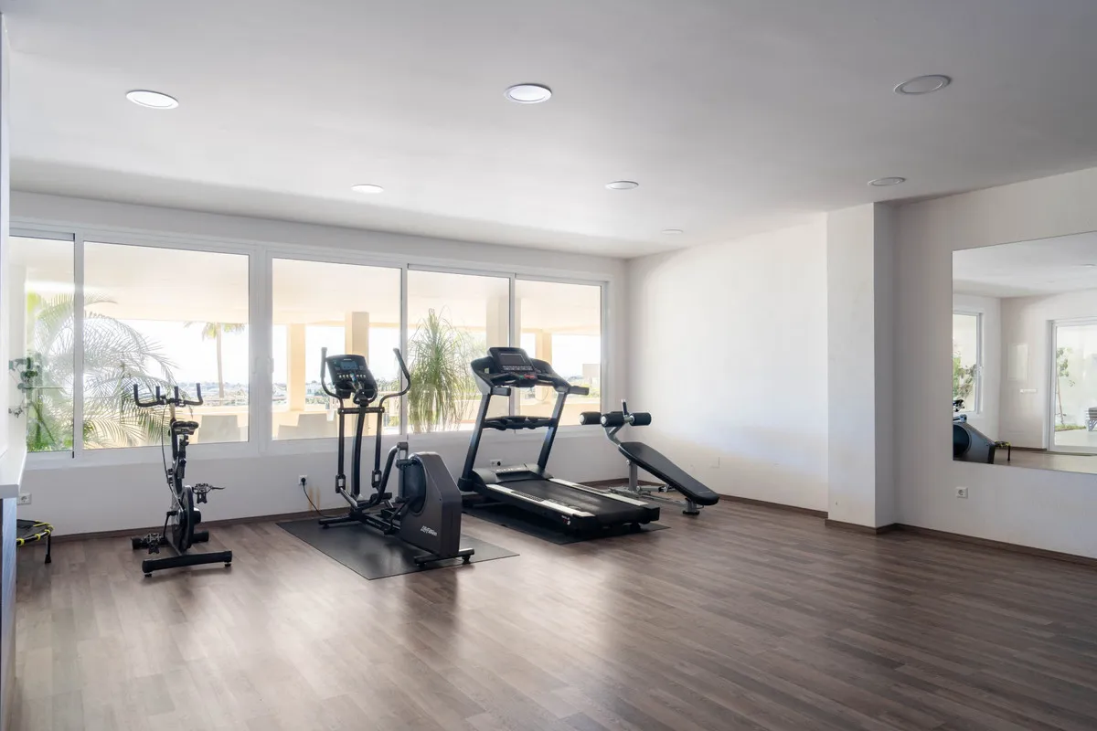 c0bb6d49-ecca-4857-bb40-403d5777945f