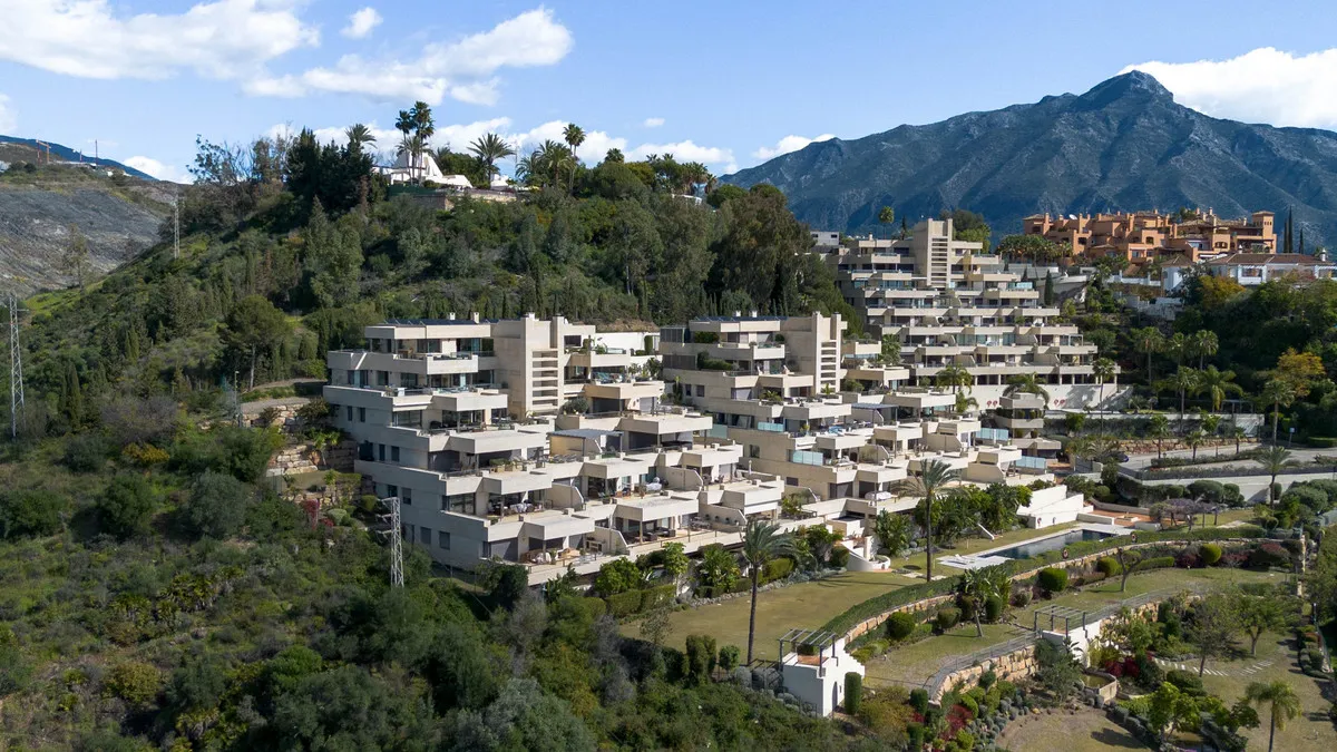 d8a6ea9f-6085-4a65-884f-8cb9249eba6e