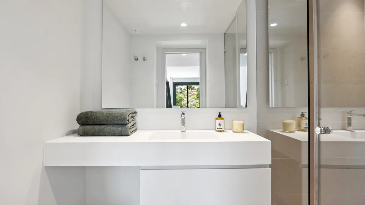 2c59a103-03b9-44ff-8c20-484ec58be5d1