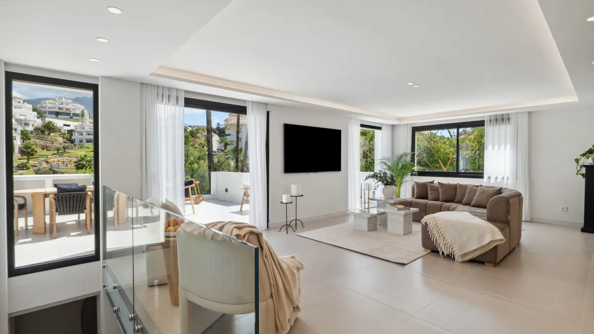 598e4f03-abbc-486e-b533-98fc806d684e