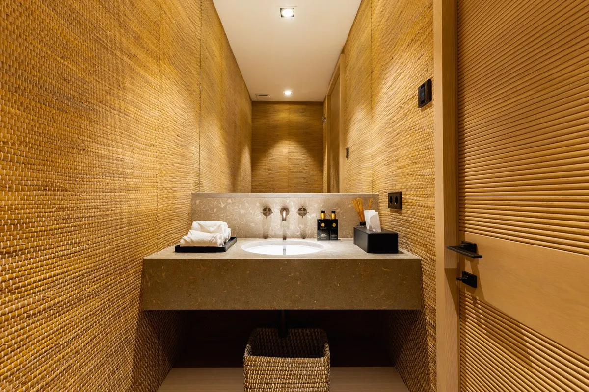 1de15f54-11cb-4a64-804f-37552a9cb00e