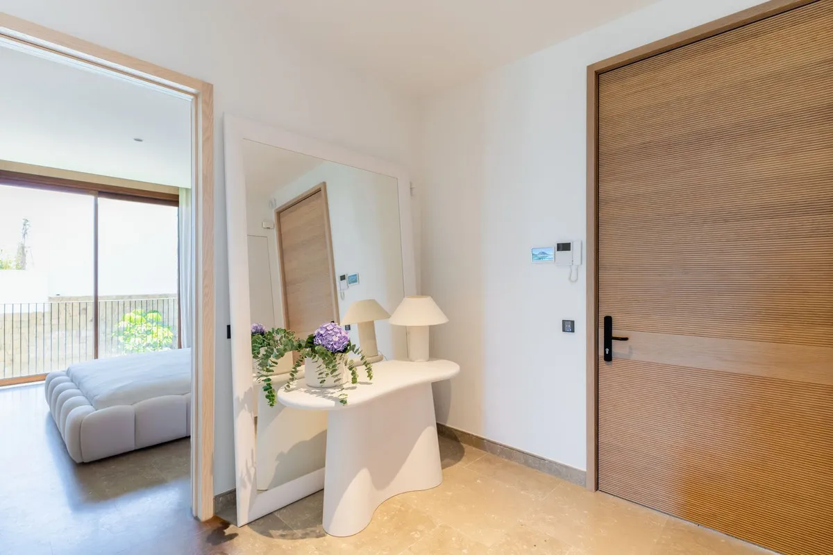 1ed16c86-bd68-4165-9bac-2818a2937b76