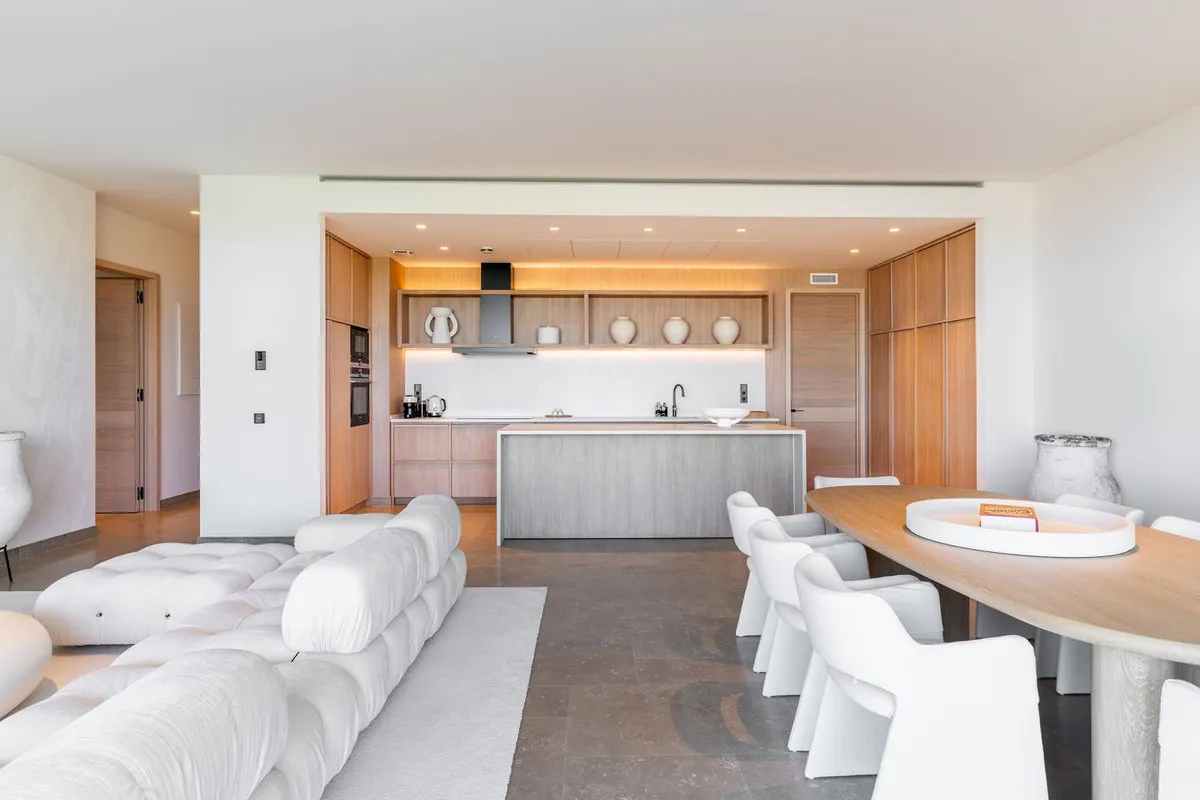 7ee2f07a-28e5-418d-b092-6709da2269ee