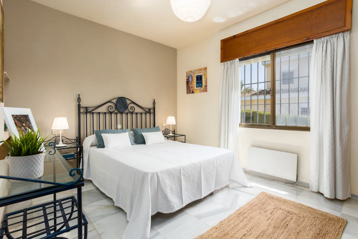 3a372956-32f6-4618-8211-5487cda5f957