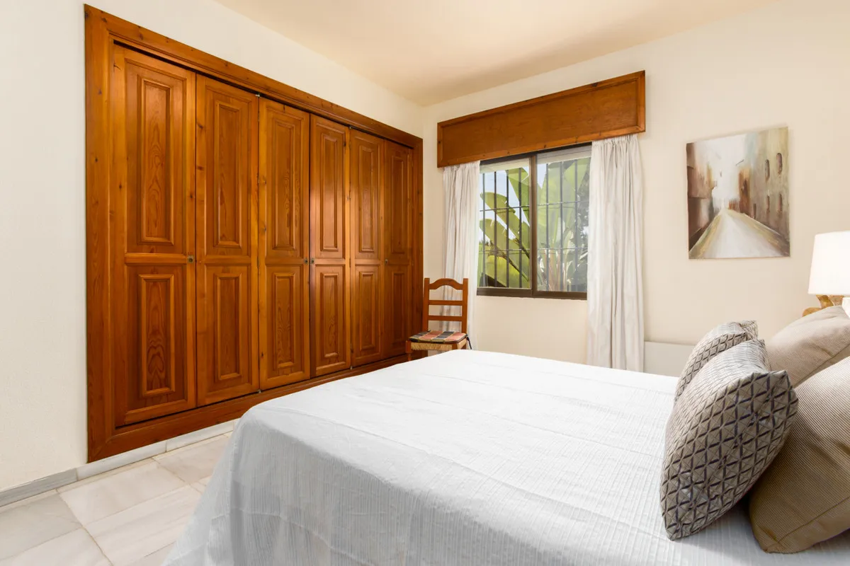 f26e0451-d431-4c3a-8c82-d119ae97a8cf