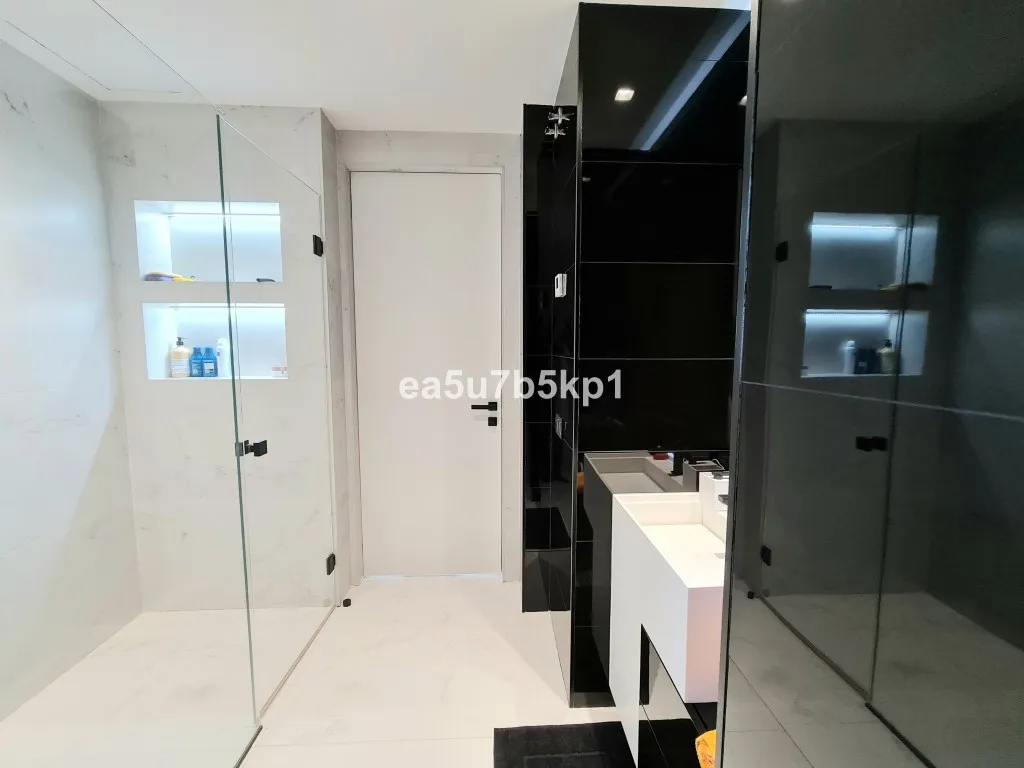 50e89fd7-4070-4992-bf55-af9d65976ea9