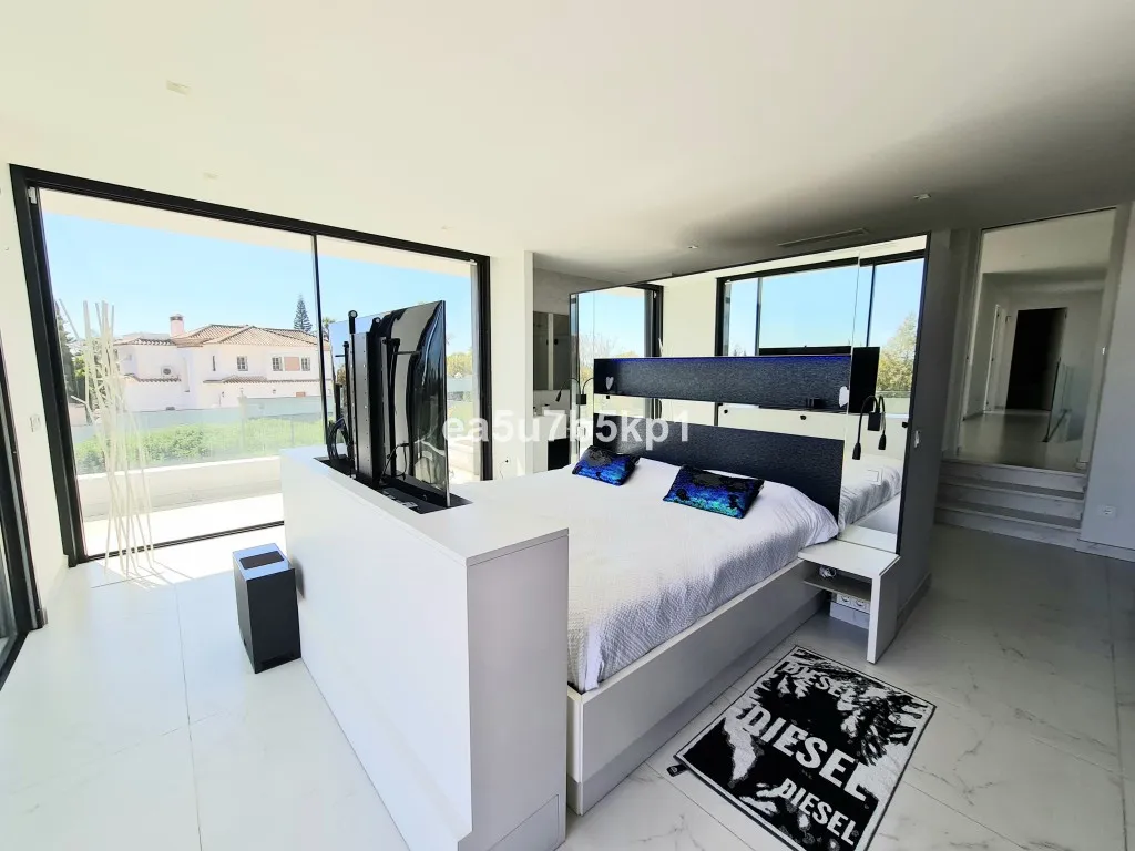 6488e115-330e-4a39-81fa-3beb46a9e3fb