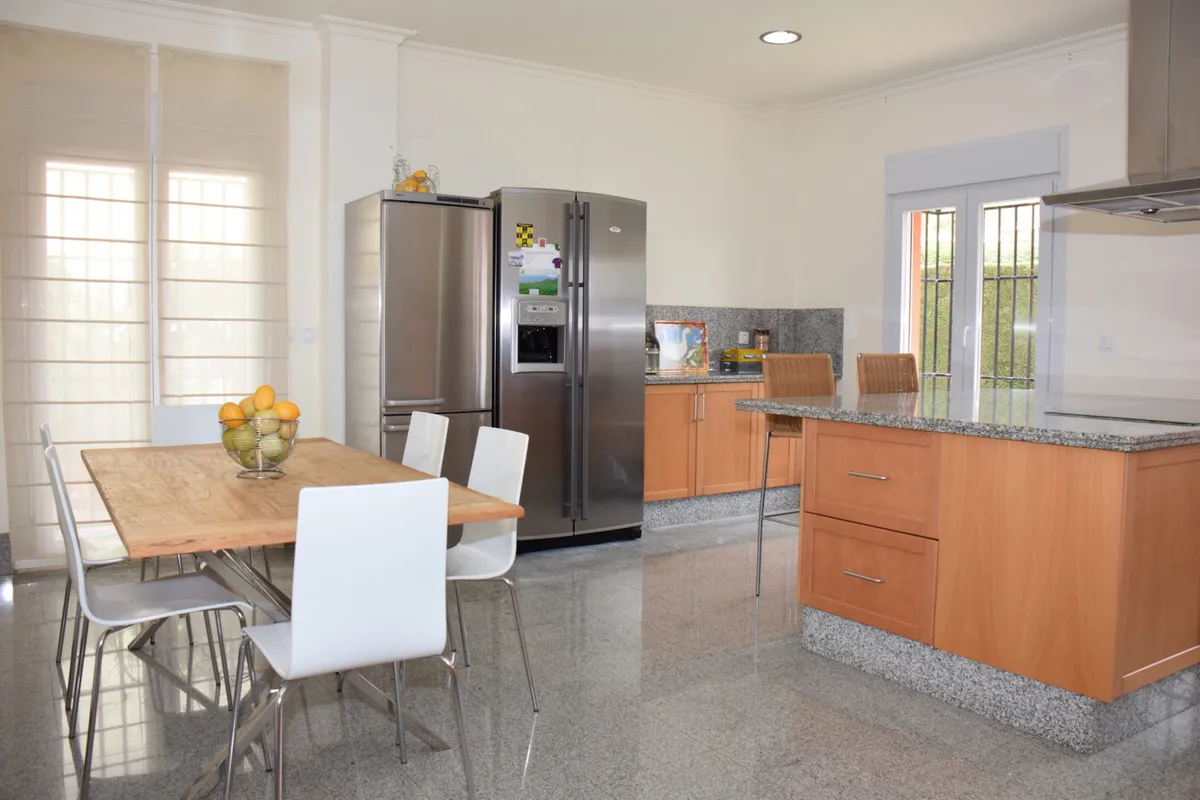 dcf273e5-fd2a-4a07-bb9c-ddf3ed96cafc