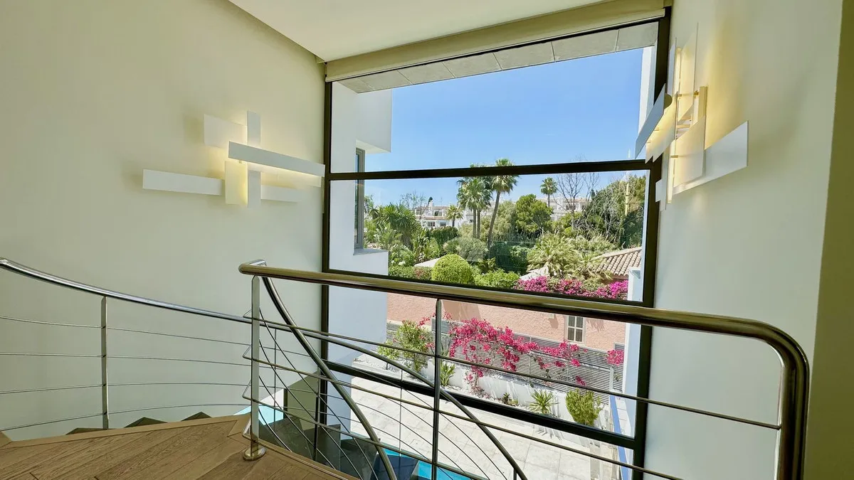 10219ebb-7914-4eee-8f1d-a263d029ec38