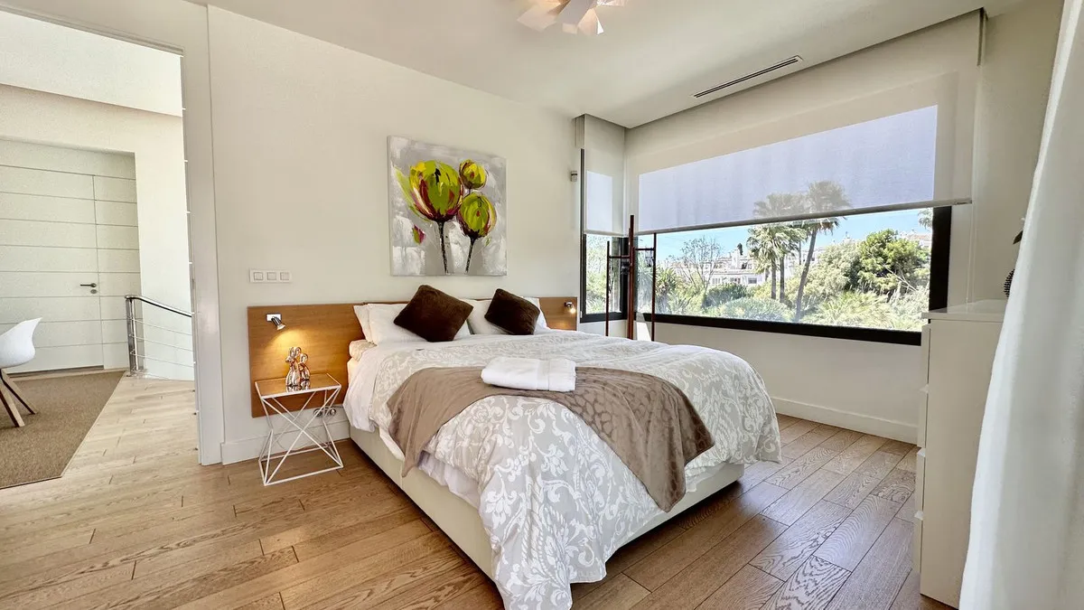 13a798e5-b9dc-4ca0-b19e-09f37a8ad357