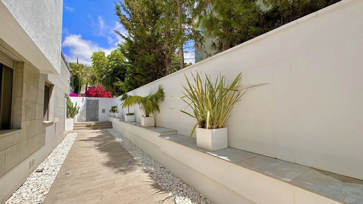 424f8a38-a129-4128-a379-920f0b6c9ad0