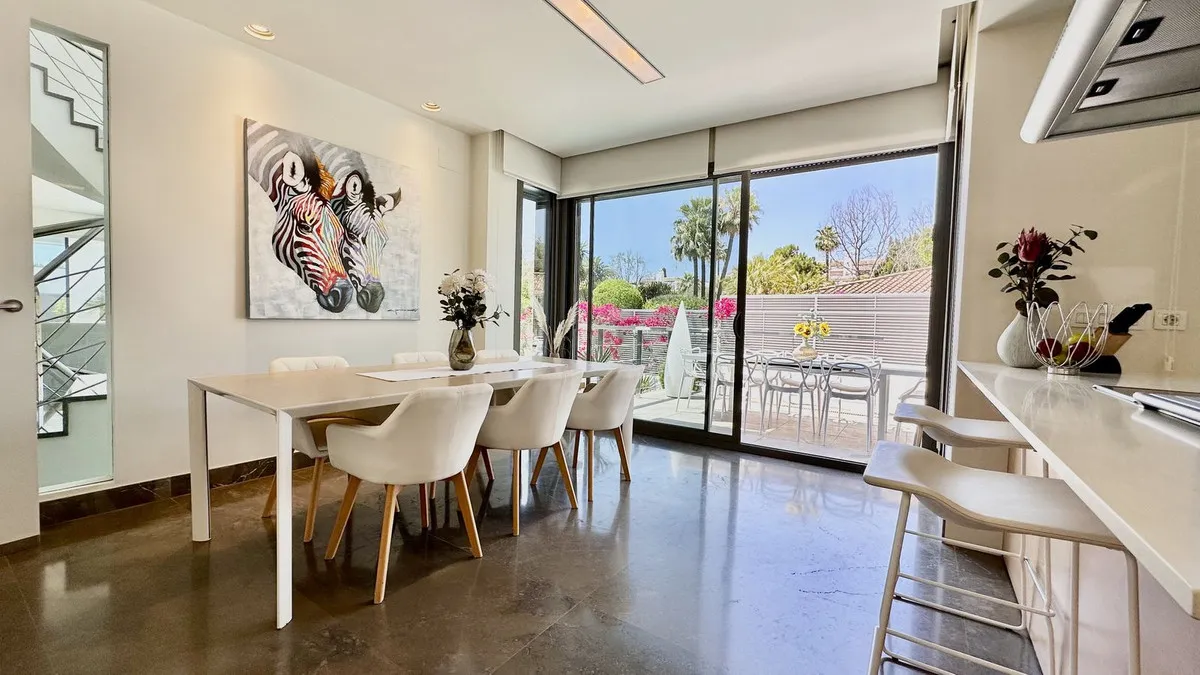 4ac9dcfd-4997-48a6-b966-591058ed376e