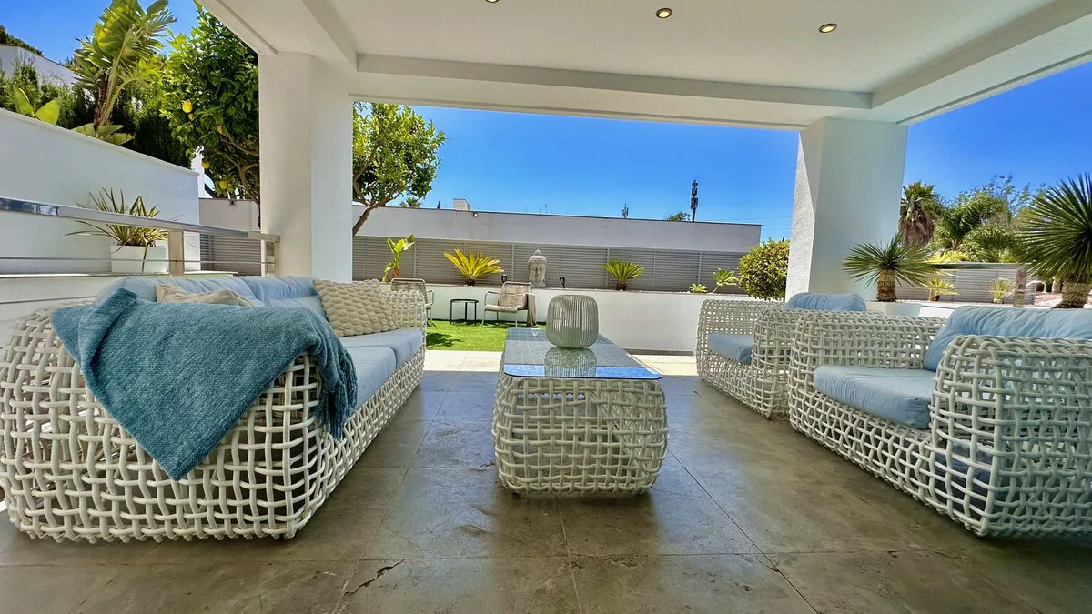 aafb6972-4490-4502-8575-d4e75fb1a440