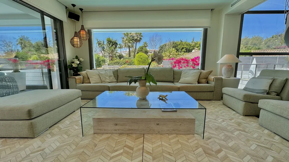 be0e9ab5-4adf-4ac1-9a50-07af6af83a12