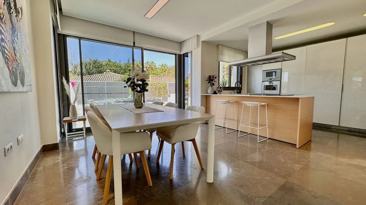 c543c31b-27dd-4565-842d-598b83dbacd1