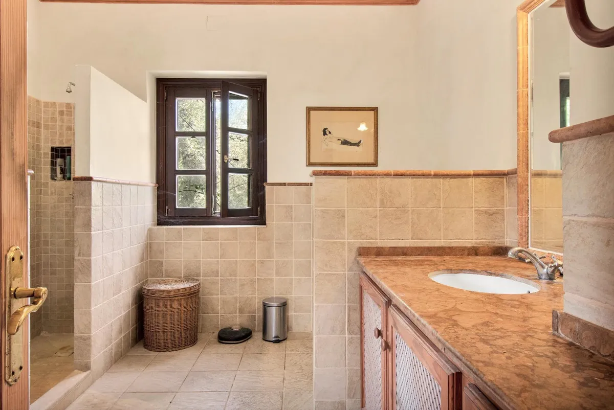 977c1d44-bf6c-4ad4-9d01-1242209d849c