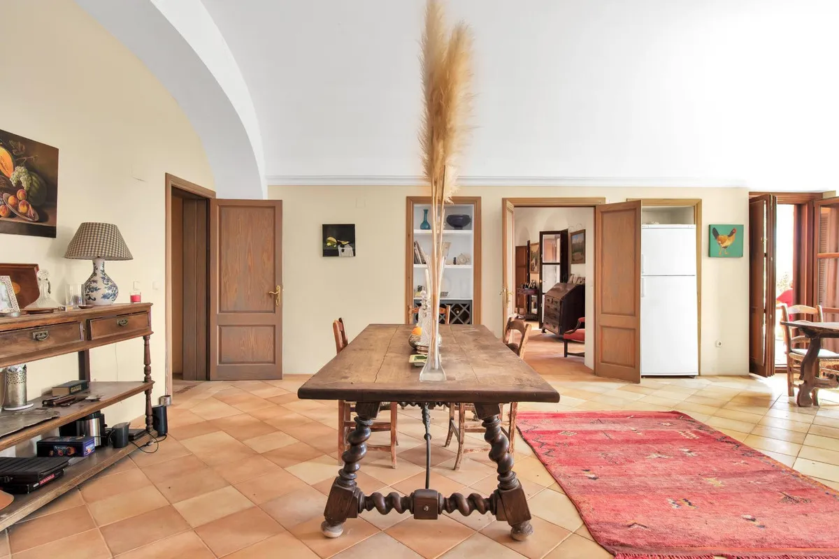 adbcc158-7b4a-4fa5-804b-d04f71ecf09f