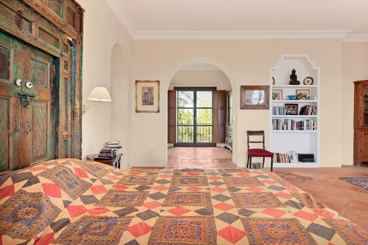 af19a4f9-4c7c-4e85-8c8f-9af50d880430