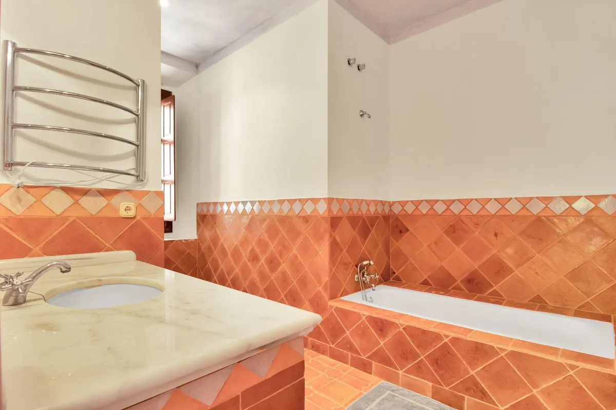 b0b21193-5502-459e-9098-1932b26f92d4