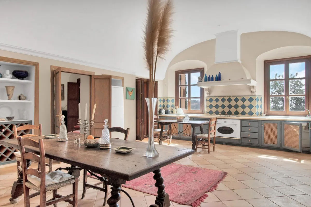 b4a6da45-49d2-4da6-a5af-1176adbedace