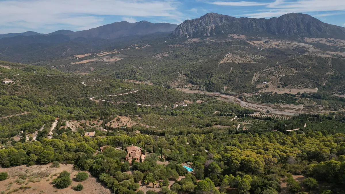 e1514772-09a2-494e-80d8-57963e762d3a