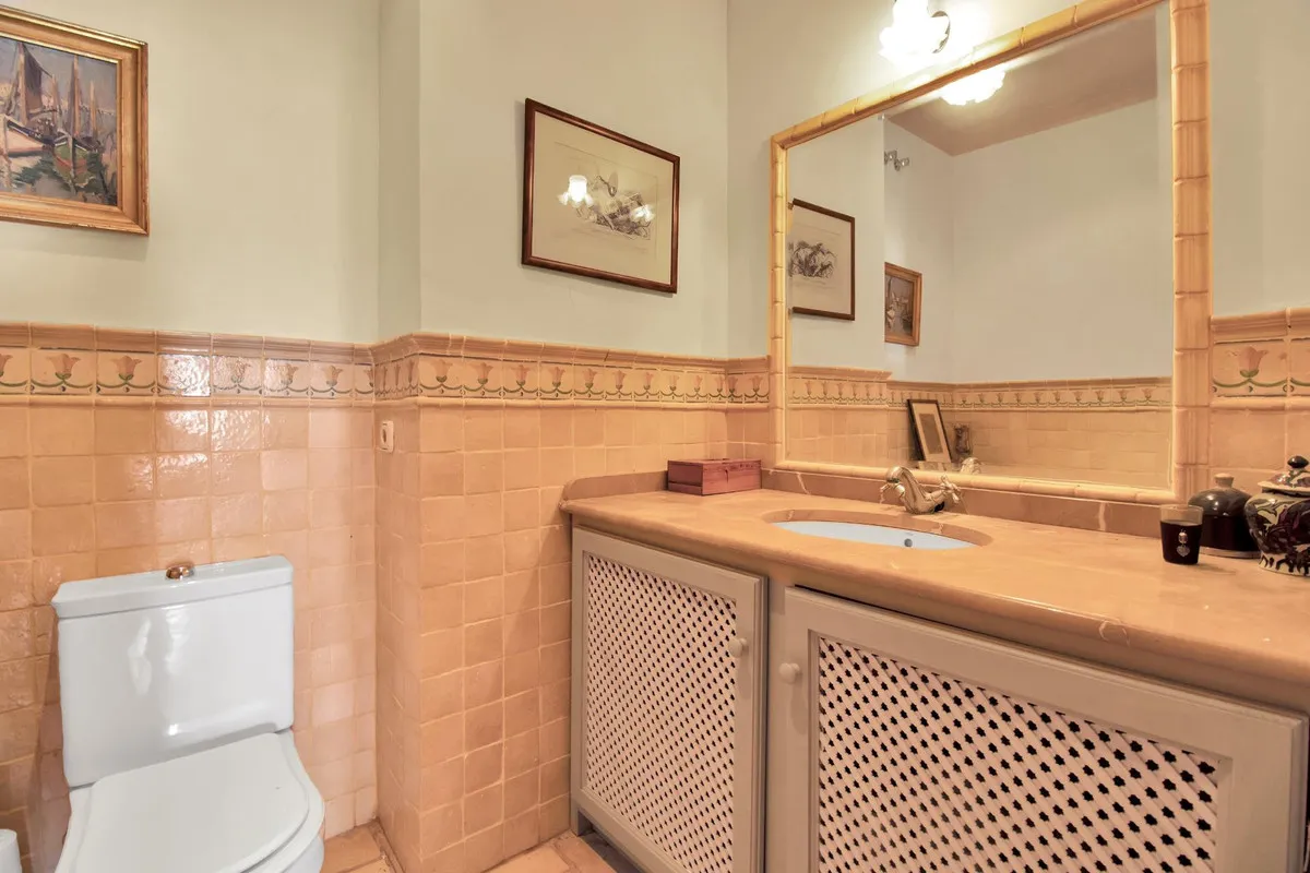 f0075519-8bb4-4287-bd95-d5ba43593ba9