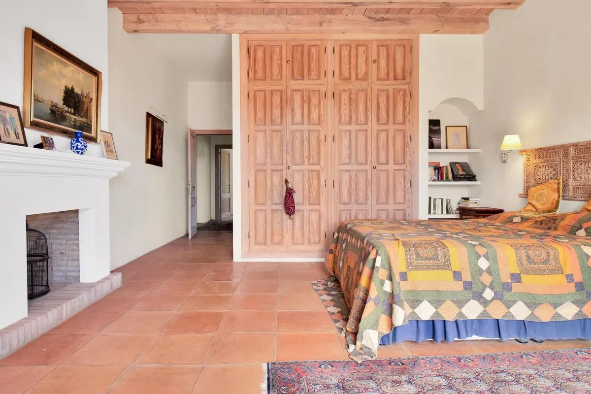 f5848e5f-5f64-4124-a245-ebc11e8b9287