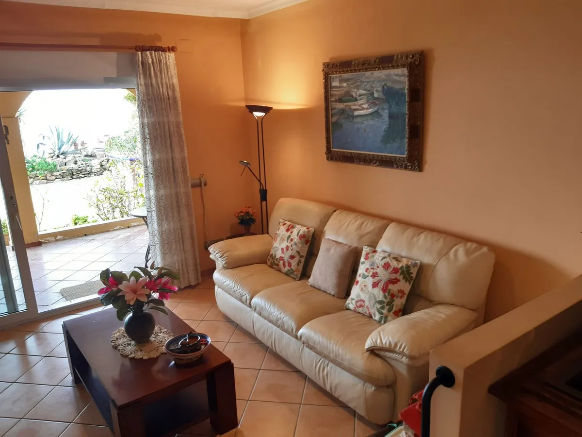 0d767912-1514-42d7-a8e4-1d24efa61beb