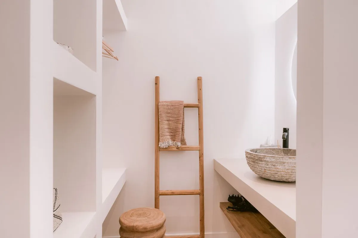 0ede3d47-ec3a-48f0-ba4f-2f327806ce1f