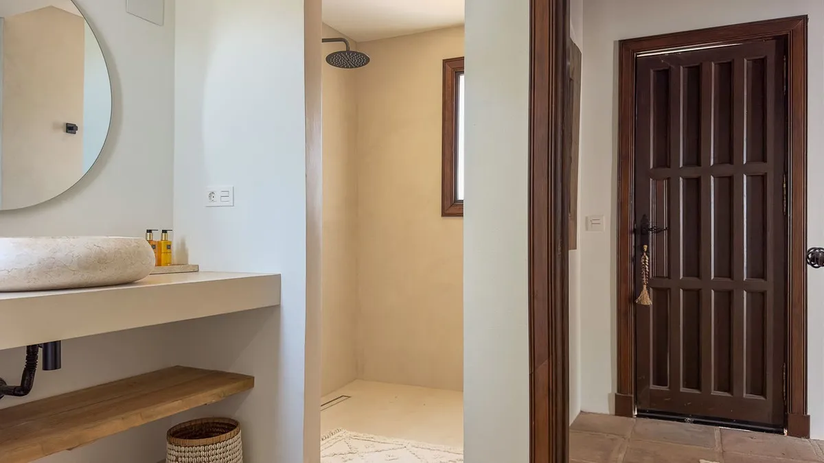 8ba8ee09-8505-4d6f-a05f-b5394b1c9be6