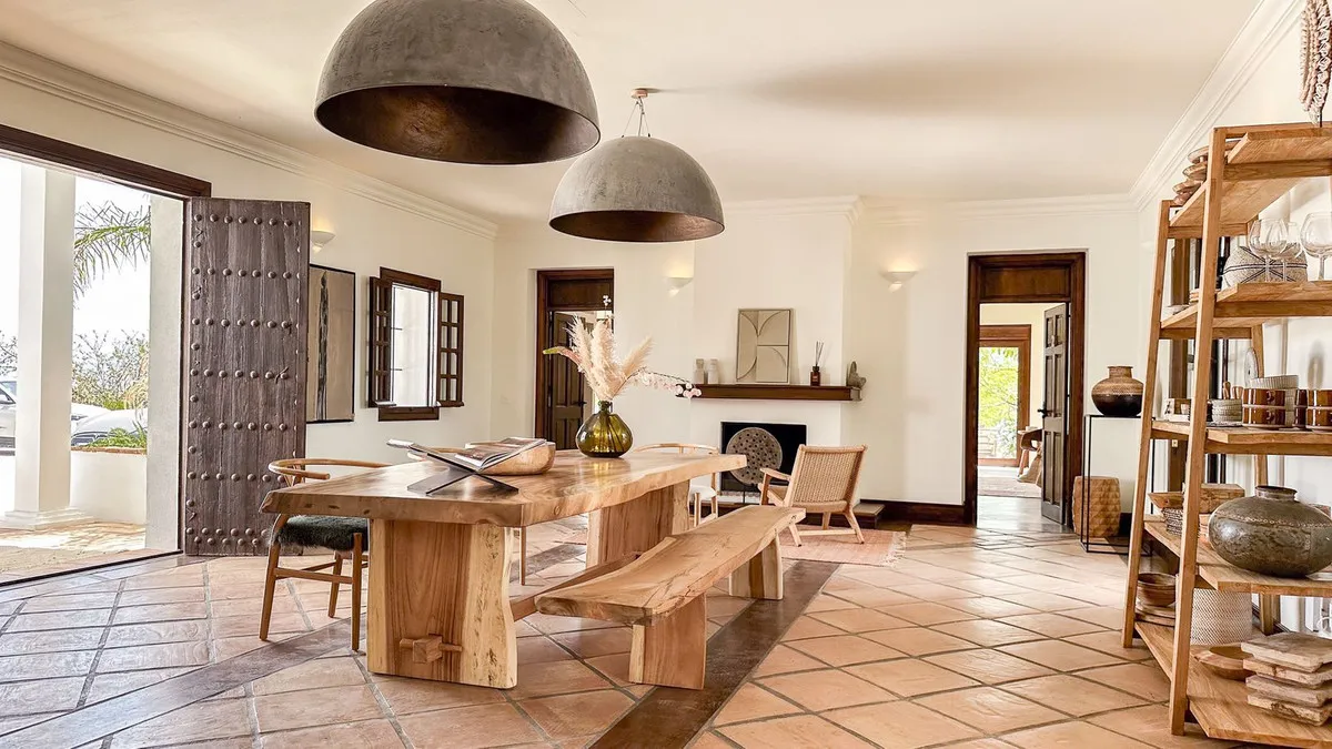 8edff5fa-efd5-41b7-a848-164b4c467604