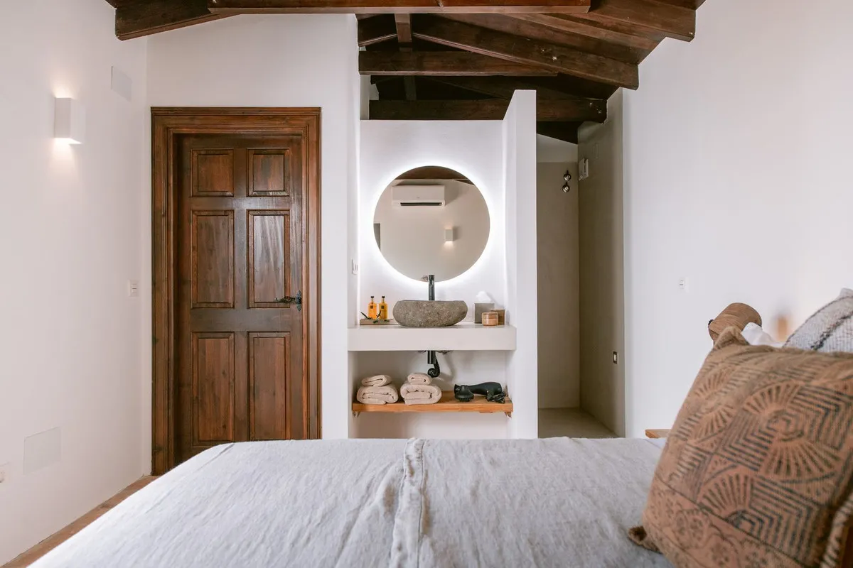 945d58e0-3a66-4764-9e8a-d4f619276fb8