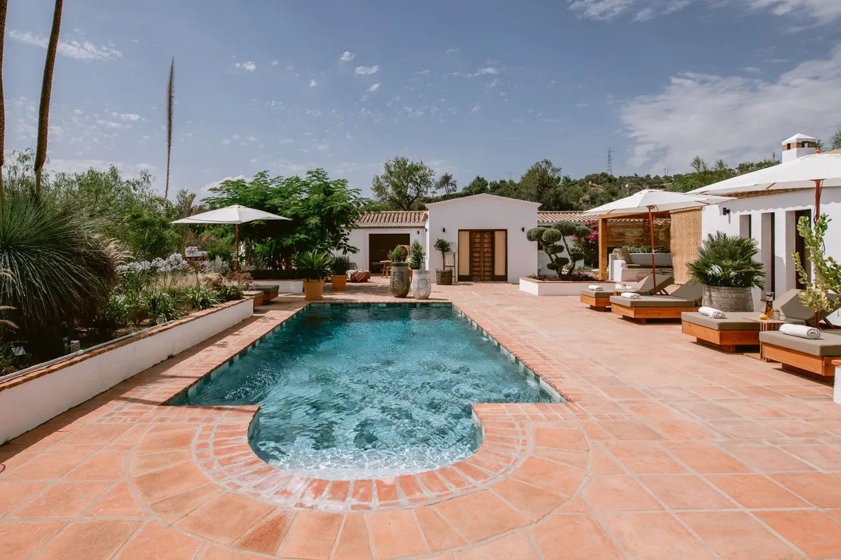 afe76754-2df3-4c03-b11f-c5ebdea2fa08