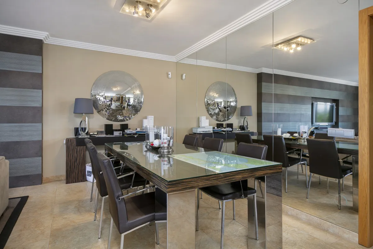 0ccc99b6-6afb-4f20-b85e-01408f8e19dc