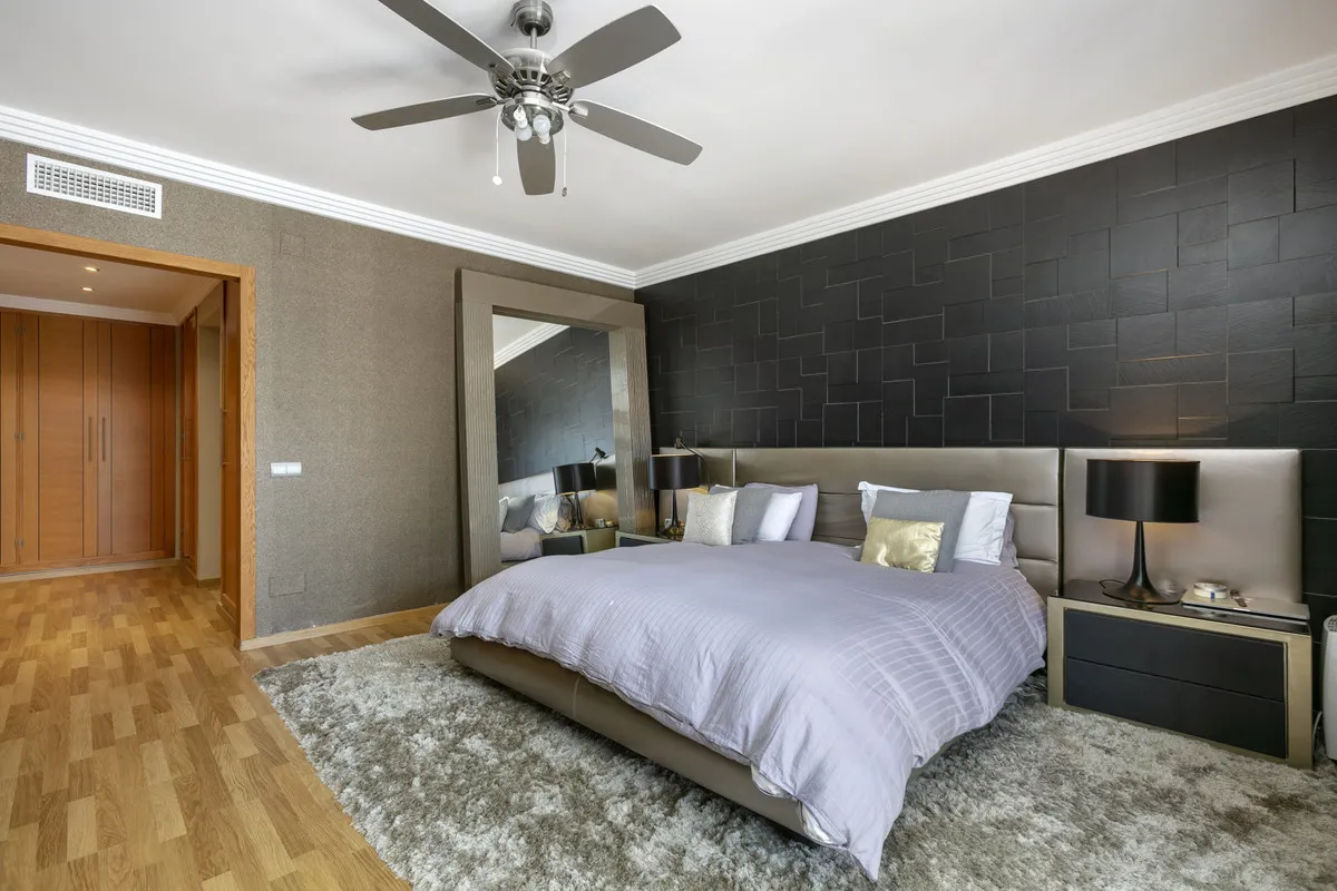 b47cb7f1-ffcd-490e-8052-d62df4689d0d