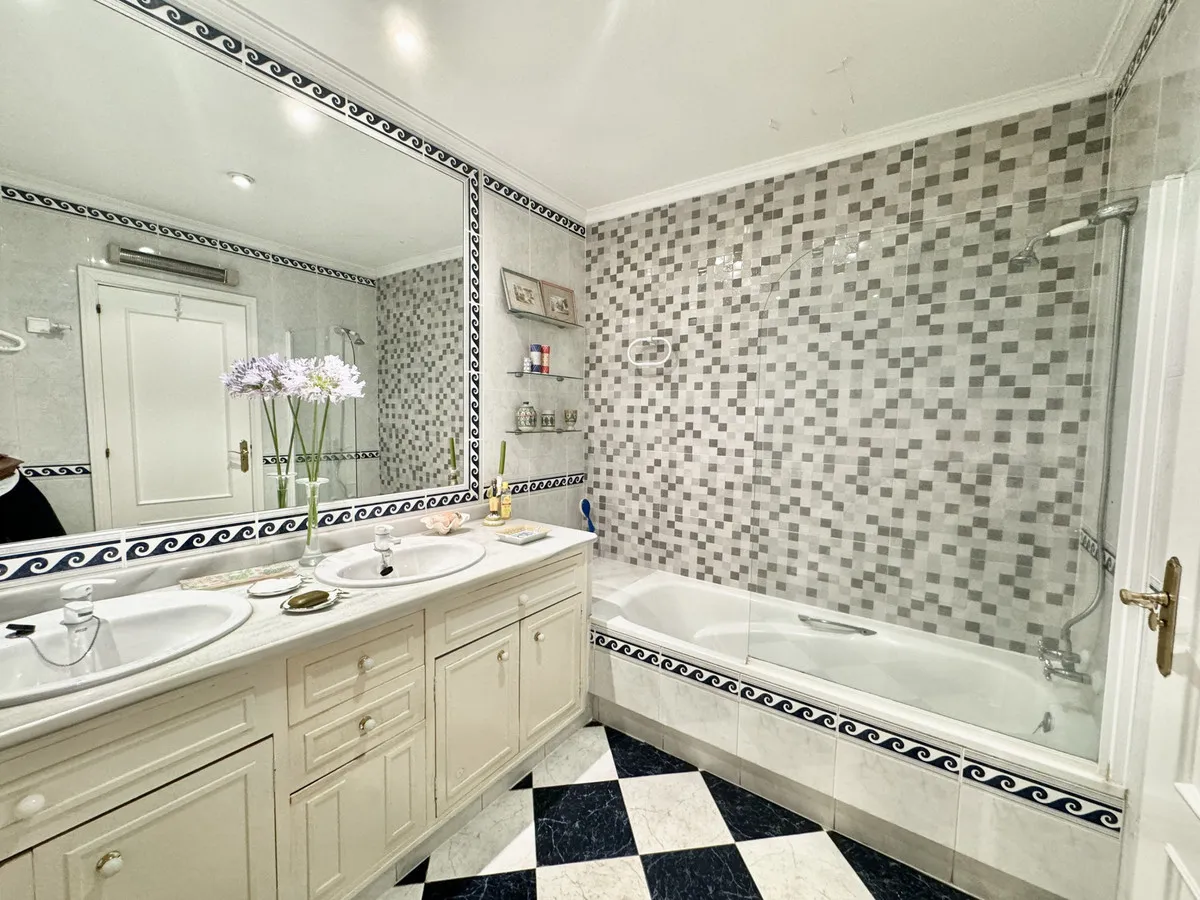 c58b766b-4d4d-4395-a844-3f39006f7023